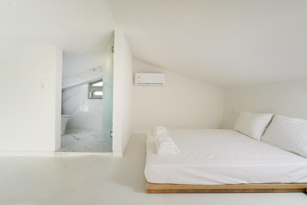 Athina Palace Luxurious Appartments Potos Extérieur photo