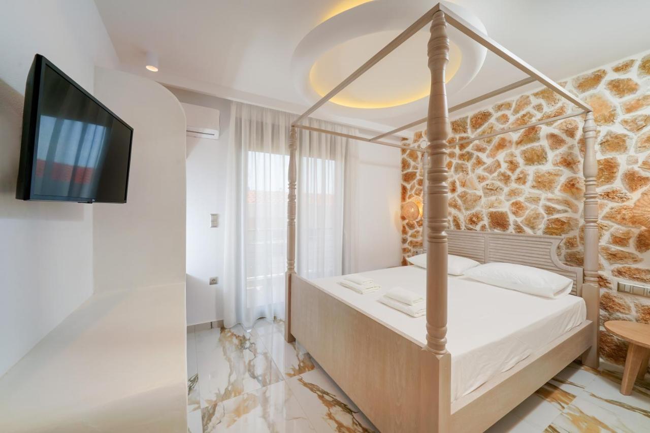 Athina Palace Luxurious Appartments Potos Extérieur photo