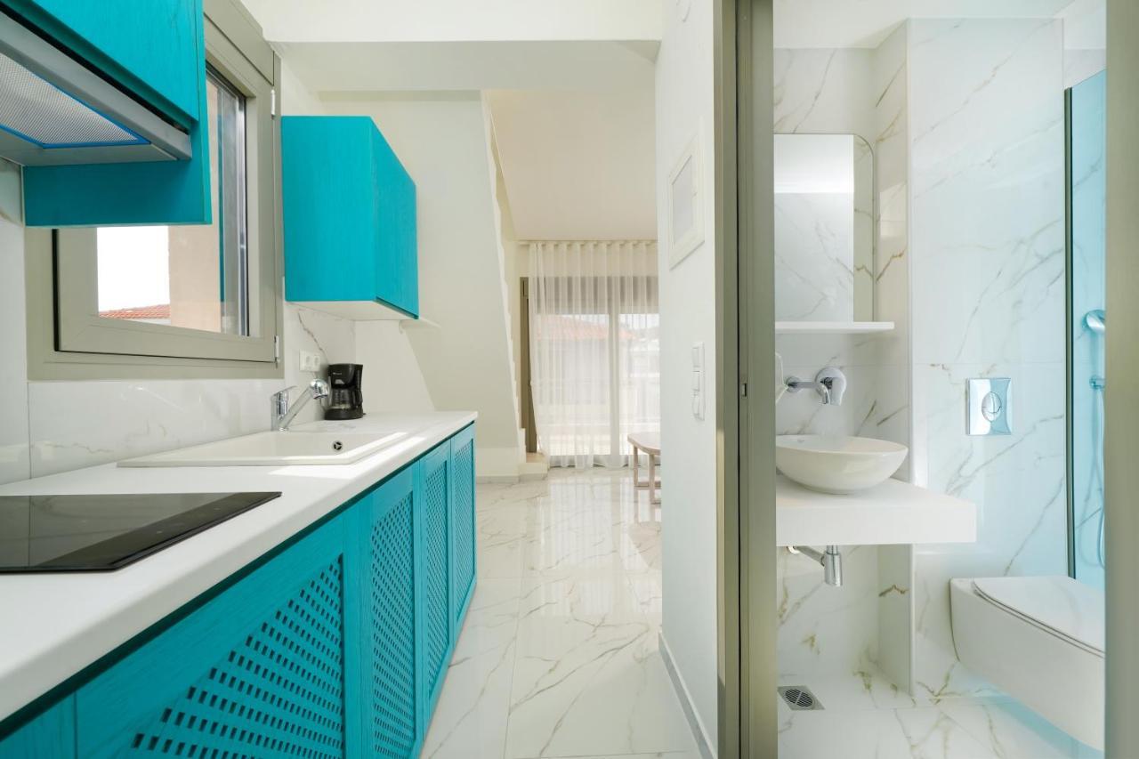Athina Palace Luxurious Appartments Potos Extérieur photo